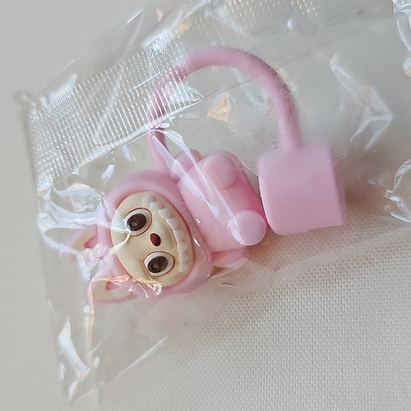 Labubu Popular Pink Kids Straw Topper Accessory New In Plastic - Picture 1 of 5